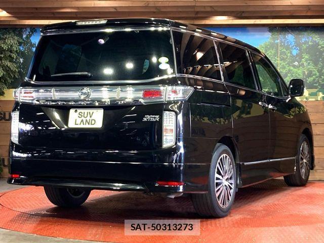 Nissan ELGRAND 2018-12 4638798-17