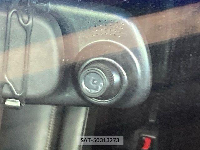 Nissan ELGRAND 2018-12 4638798-6