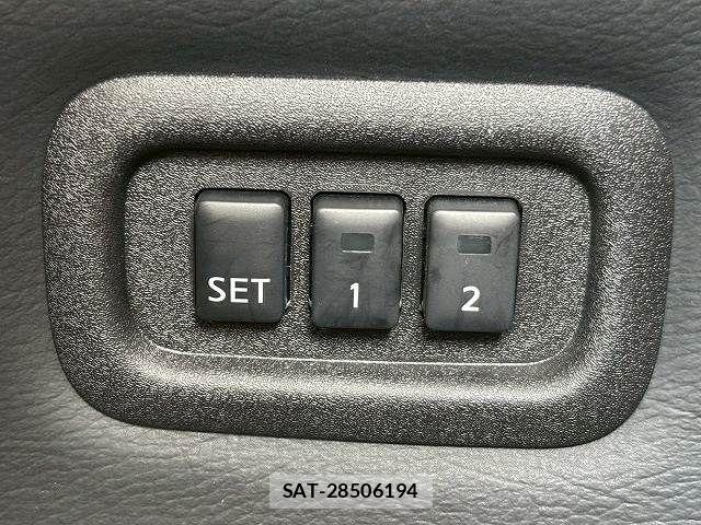 Nissan ELGRAND 2019-05 4753222-10