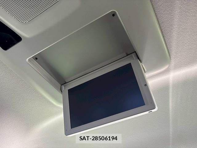 Nissan ELGRAND 2019-05 4753222-6
