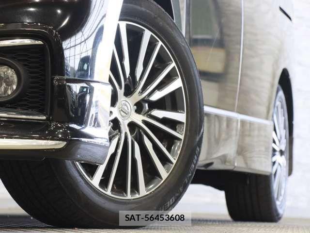 Nissan ELGRAND 2014-02 4753242-18