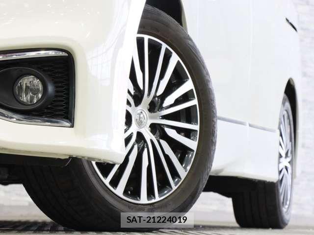 Nissan ELGRAND 2018-10 4939869-18