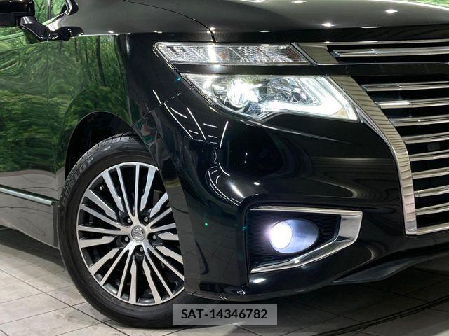 Nissan ELGRAND 2017-07 4939875-10
