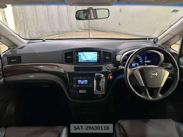 Nissan ELGRAND 2012-10 4939886-18