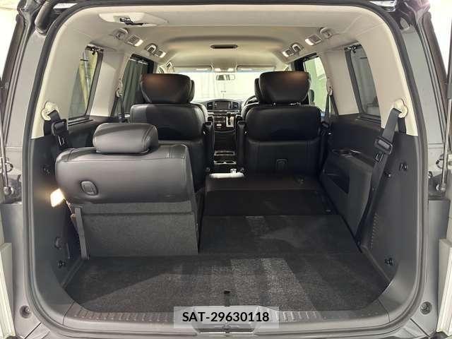 Nissan ELGRAND 2012-10 4939886-28