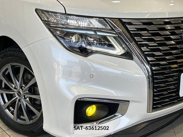 Nissan ELGRAND 2021-03 4939807-12