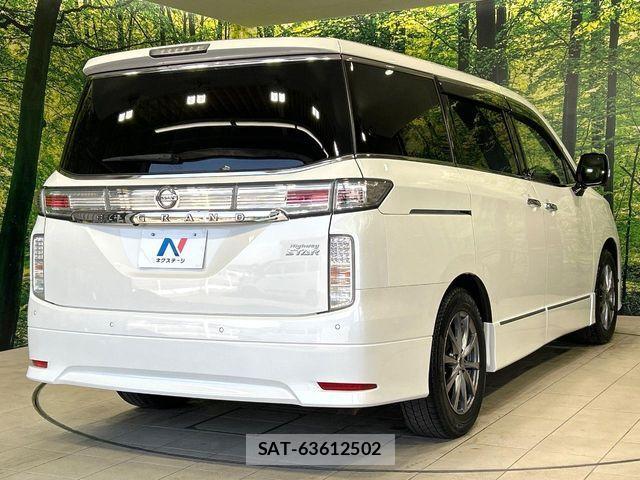 Nissan ELGRAND 2021-03 4939807-17