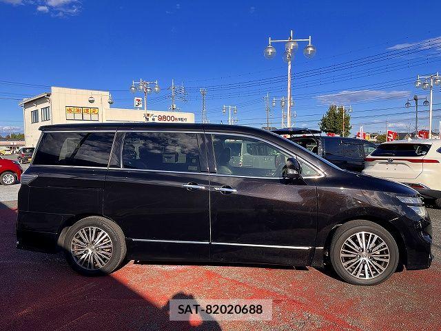 Nissan ELGRAND 2018-07 4939850-21