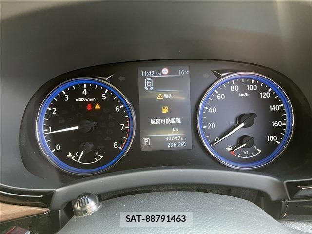 Nissan ELGRAND 2021-03 5867206-14