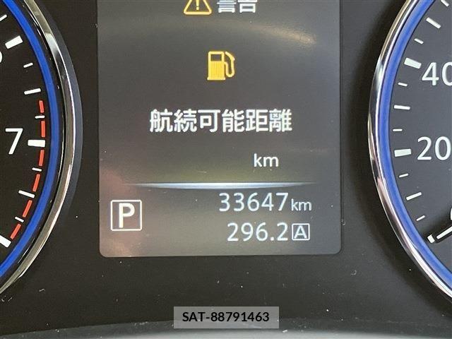 Nissan ELGRAND 2021-03 5867206-15