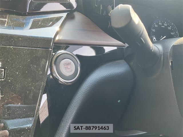 Nissan ELGRAND 2021-03 5867206-26