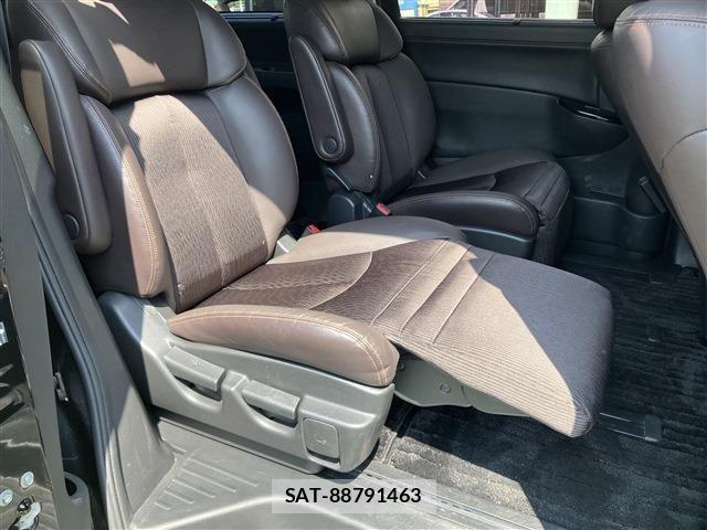 Nissan ELGRAND 2021-03 5867206-27