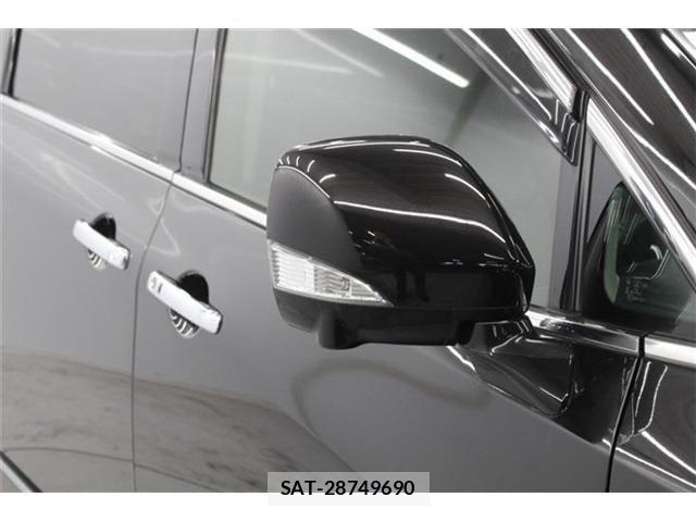 Nissan ELGRAND 2015-08 5867219-9