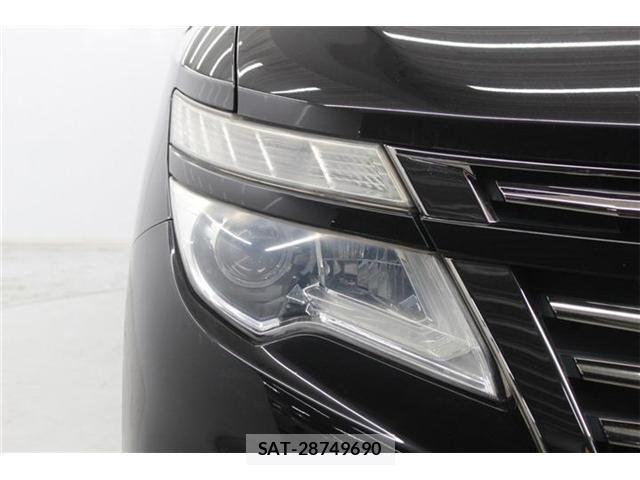 Nissan ELGRAND 2015-08 5867219-11
