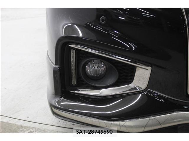 Nissan ELGRAND 2015-08 5867219-12