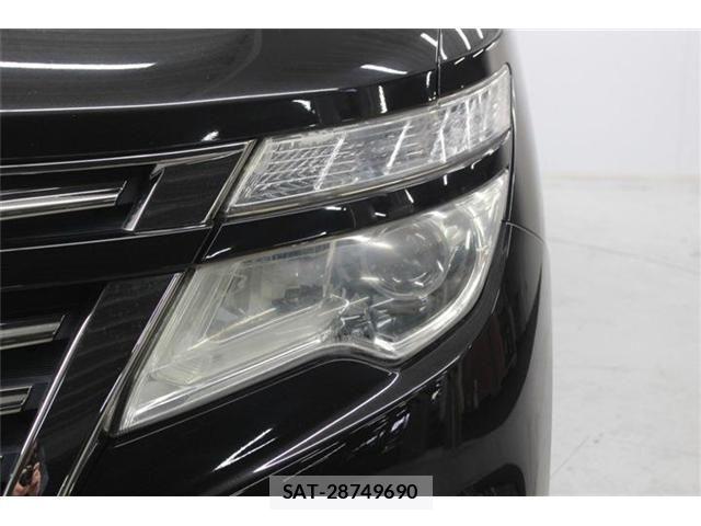 Nissan ELGRAND 2015-08 5867219-14