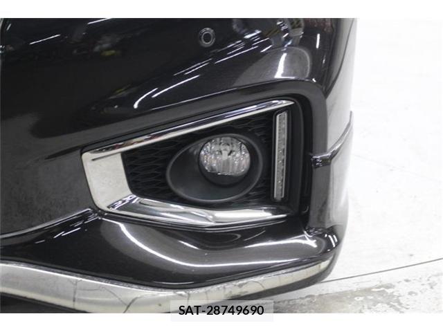 Nissan ELGRAND 2015-08 5867219-15