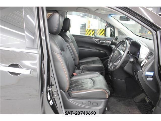 Nissan ELGRAND 2015-08 5867219-28