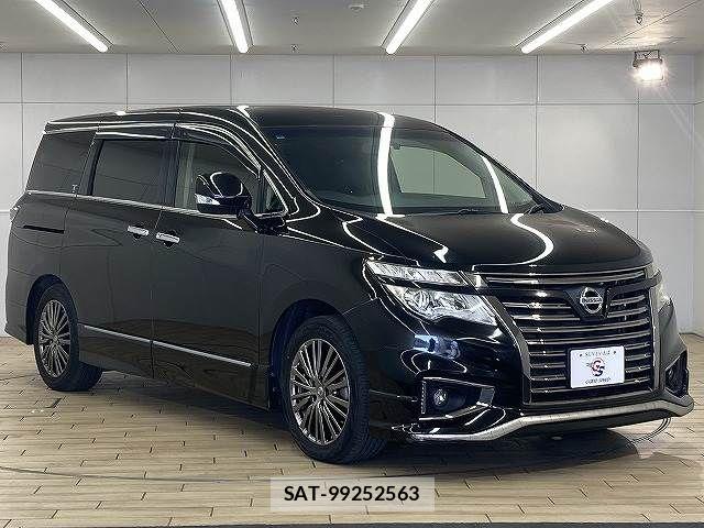 Nissan ELGRAND 2017-03 5867209-14