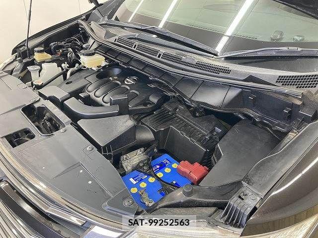 Nissan ELGRAND 2017-03 5867209-17