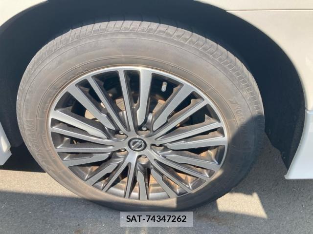 Nissan ELGRAND 2022-05 5867204-9