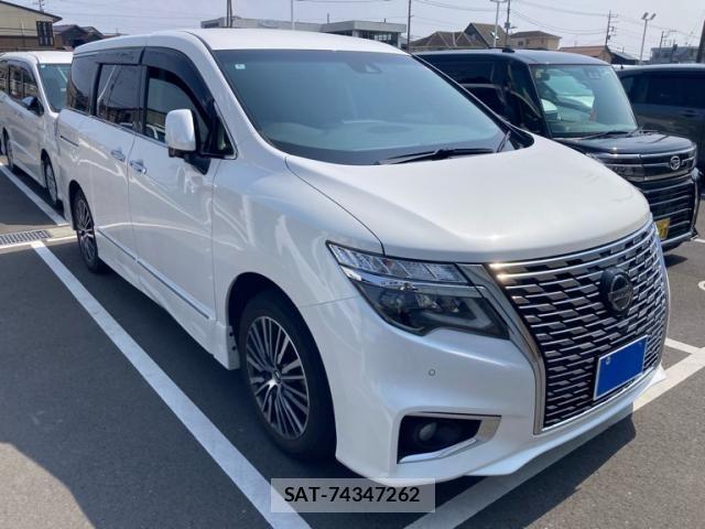 Nissan ELGRAND 2022-05 5867204-1