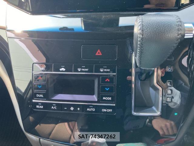 Nissan ELGRAND 2022-05 5867204-19