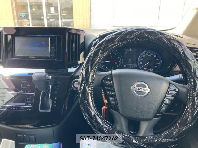 Nissan ELGRAND 2022-05 5867204-22