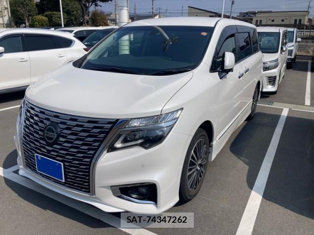 Nissan ELGRAND 2022-05 5867204-2