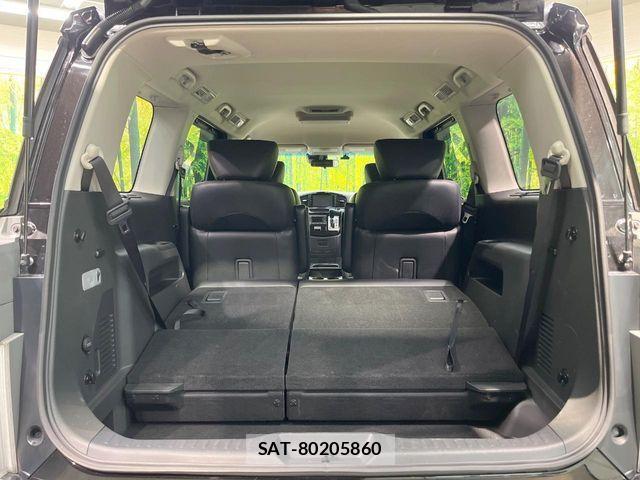 Nissan ELGRAND 2019-11 5867211-10