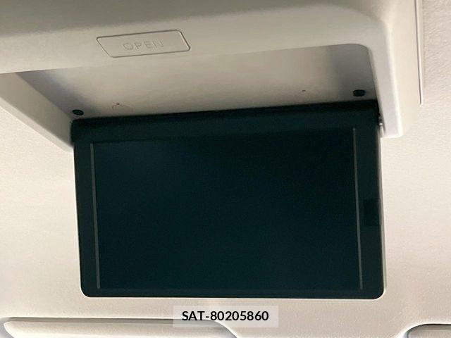 Nissan ELGRAND 2019-11 5867211-2
