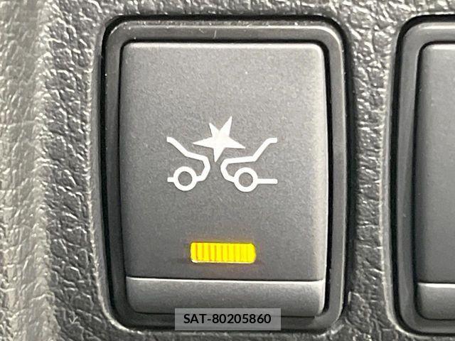 Nissan ELGRAND 2019-11 5867211-6