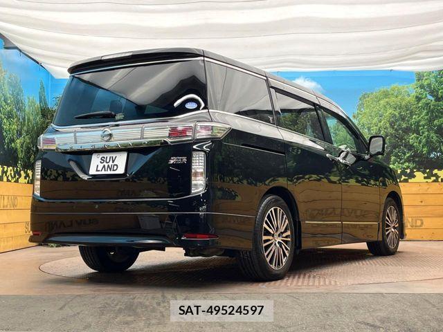 Nissan ELGRAND 2021-03 5867203-16