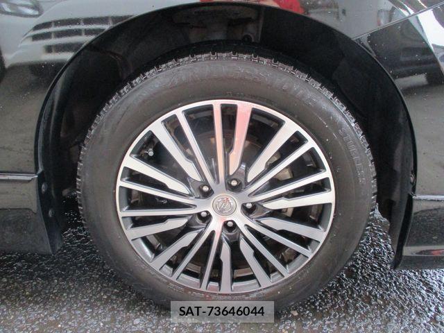 Nissan ELGRAND 2017-05 5867223-11