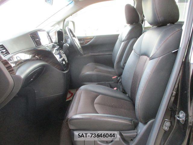 Nissan ELGRAND 2017-05 5867223-14