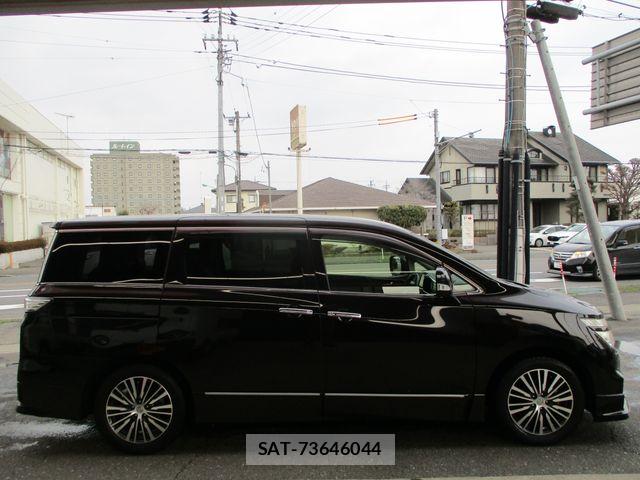 Nissan ELGRAND 2017-05 5867223-7