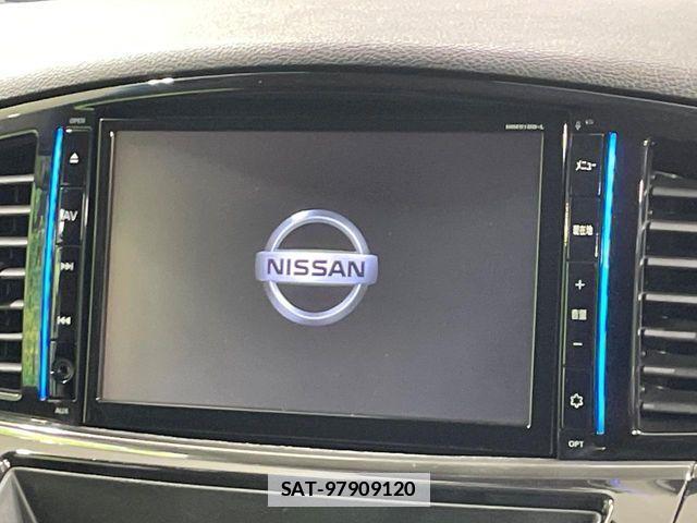 Nissan ELGRAND 2019-06 6004858-2