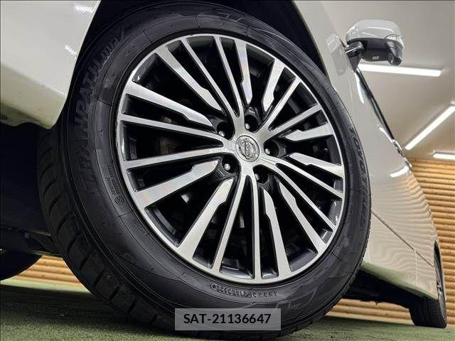 Nissan ELGRAND 2019-11 6004882-10