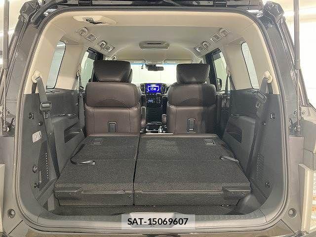Nissan ELGRAND 2020-12 6004842-12