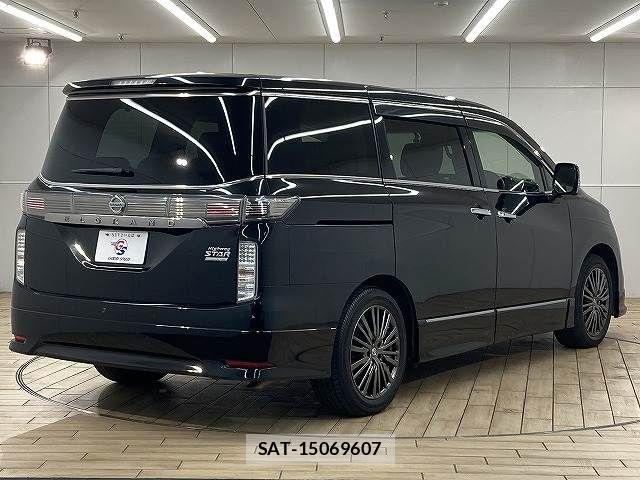 Nissan ELGRAND 2020-12 6004842-16