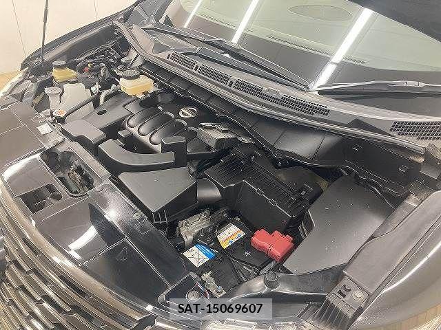 Nissan ELGRAND 2020-12 6004842-17