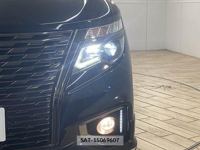 Nissan ELGRAND 2020-12 6004842-19