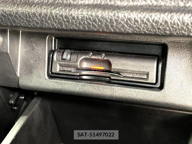 Nissan ELGRAND 2013-06 6004896-5
