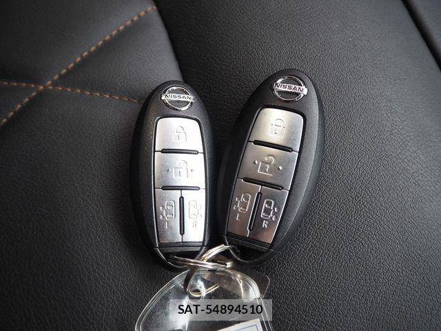 Nissan ELGRAND 2015-03 6004887-18