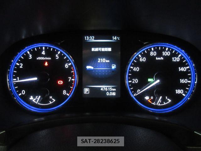 Nissan ELGRAND 2017-04 6004886-18
