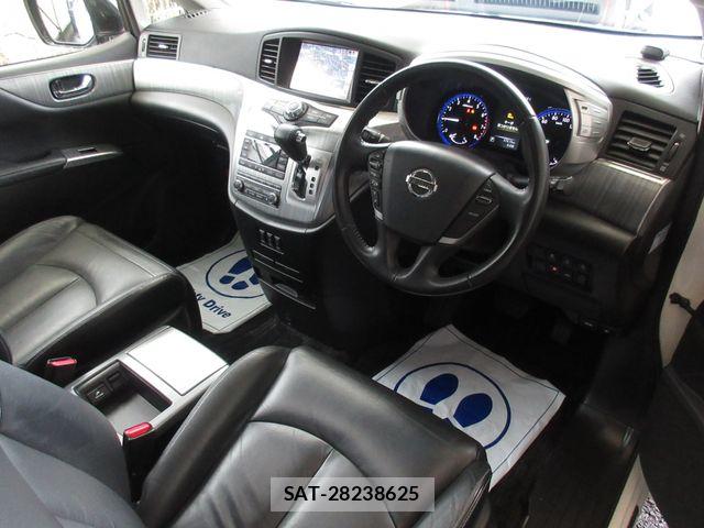 Nissan ELGRAND 2017-04 6004886-6