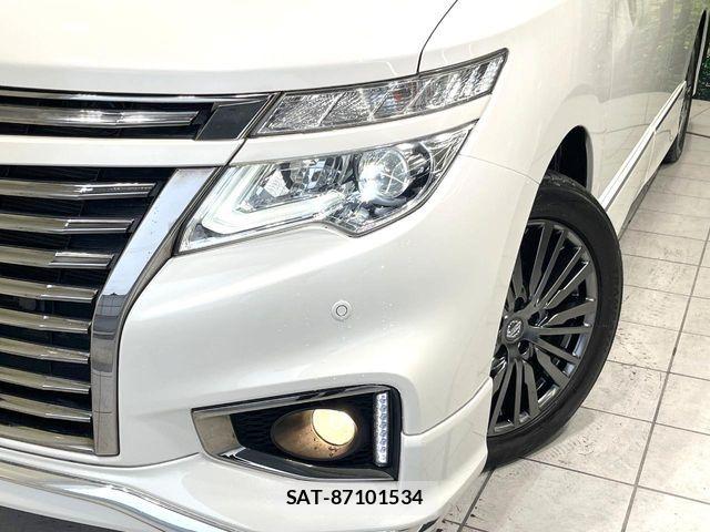 Nissan ELGRAND 2018-12 6271598-12