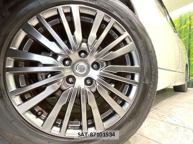 Nissan ELGRAND 2018-12 6271598-13