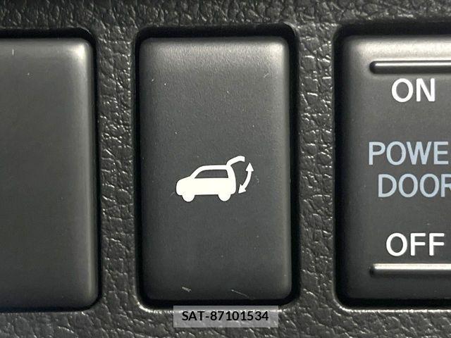 Nissan ELGRAND 2018-12 6271598-6