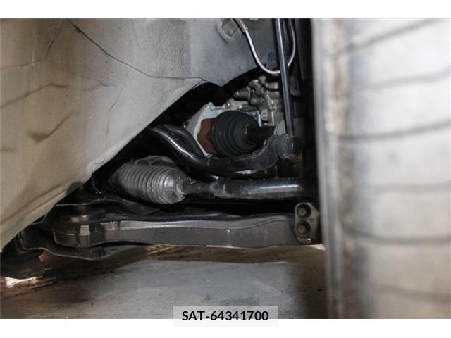 Nissan ELGRAND 2014-11 6303944-19